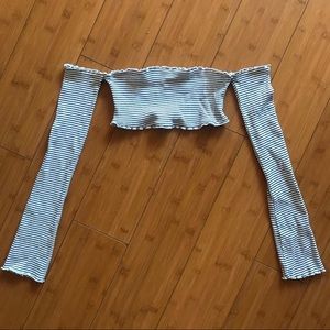 Urban Outfitters cropped long sleeve top